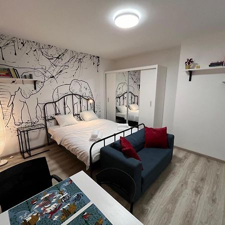 ורשה Wilenska Express Apartment מראה חיצוני תמונה