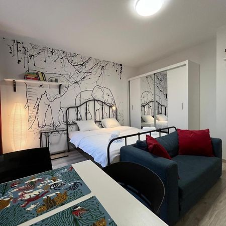 ורשה Wilenska Express Apartment מראה חיצוני תמונה
