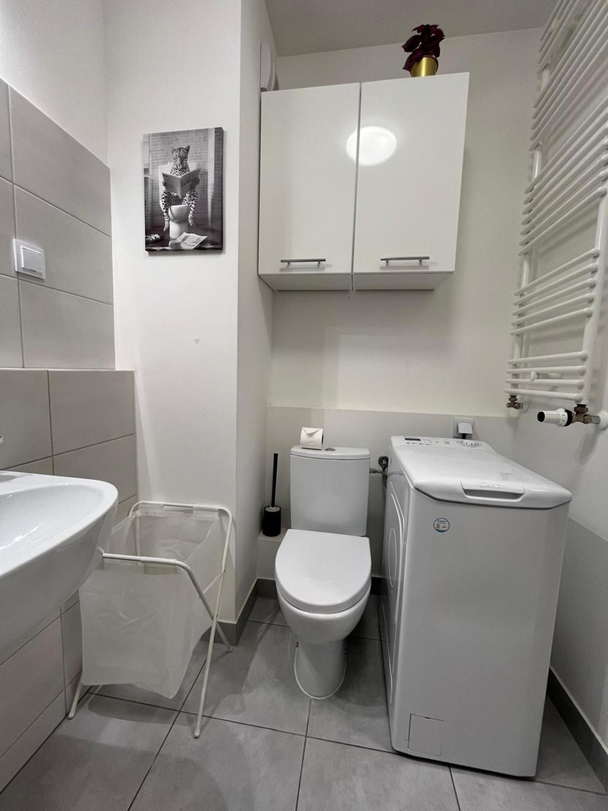 ורשה Wilenska Express Apartment מראה חיצוני תמונה