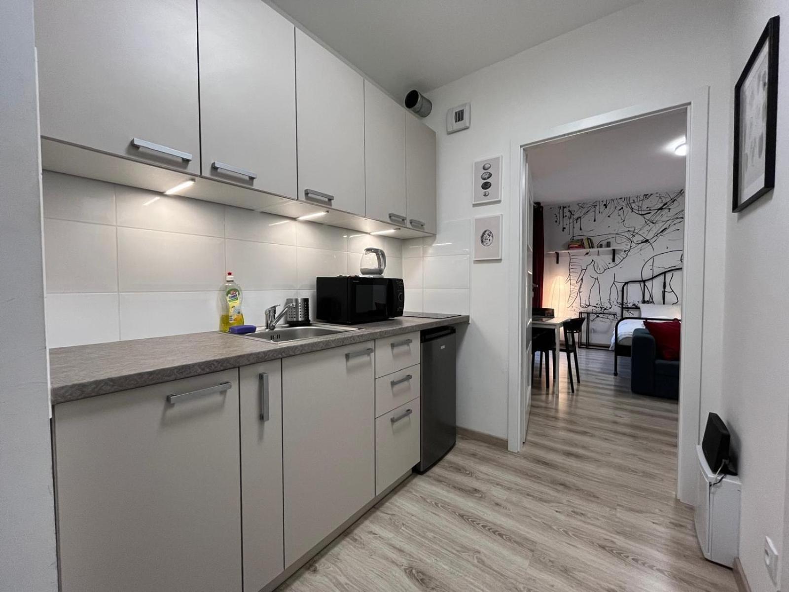 ורשה Wilenska Express Apartment מראה חיצוני תמונה