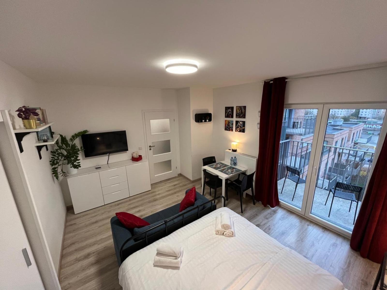 ורשה Wilenska Express Apartment מראה חיצוני תמונה